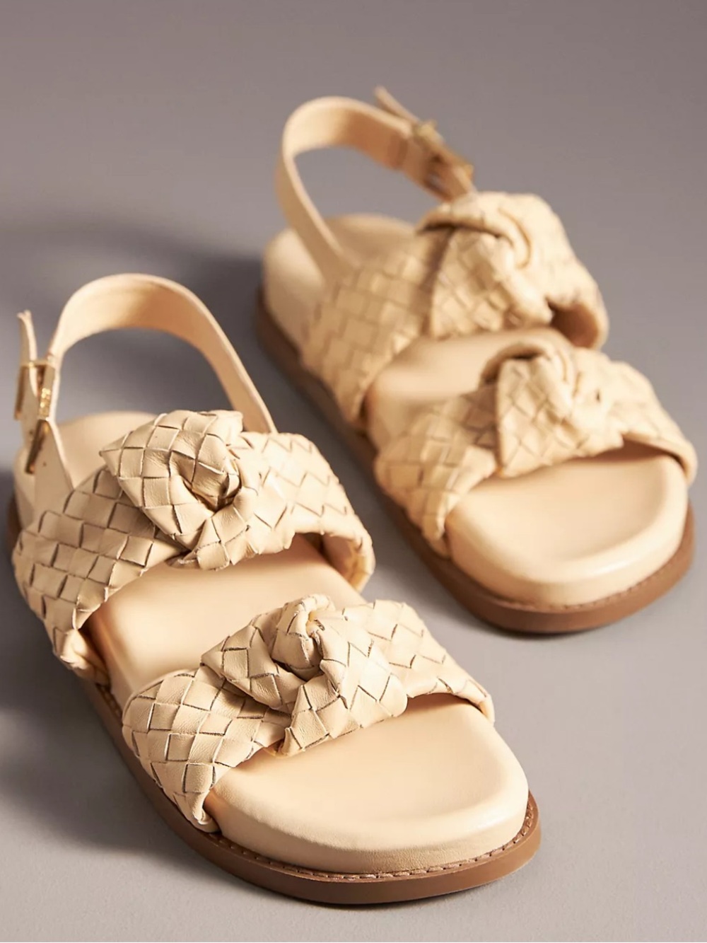 NEW Schutz Women’s Kareen Knot
Woven Sandals In Light Beige Size 8 M Shoes